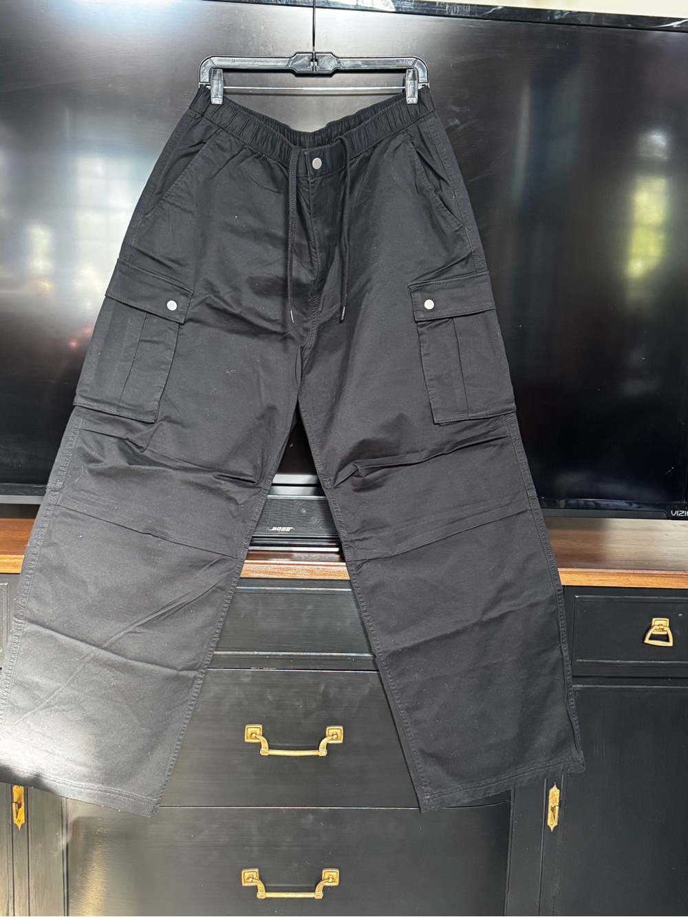 H&M Black Men's Cargo Pants with Utility Pockets